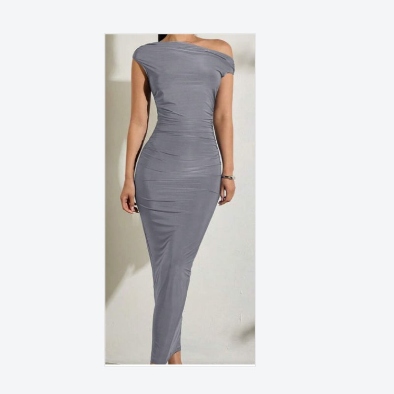 Robe longue élégante épaule dénudée